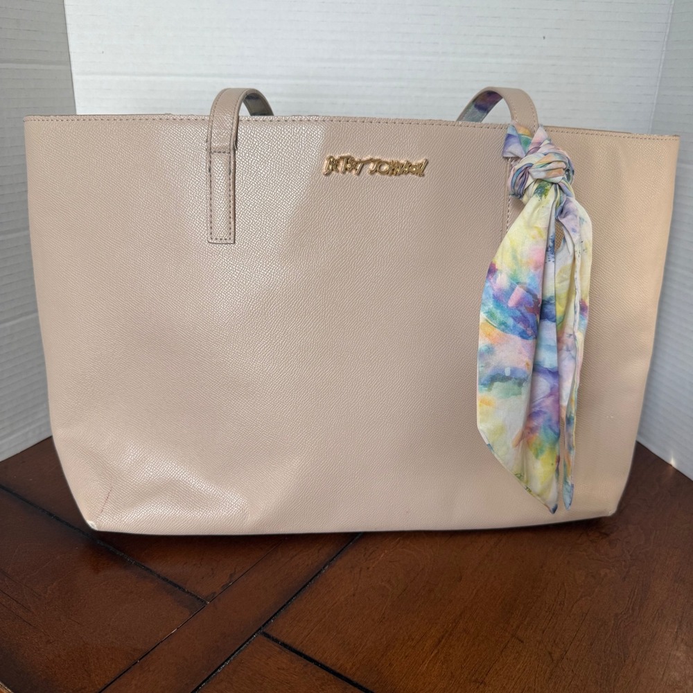 Betsey Johnson Extra Large Xozaria Large Tote Bag Purse with Flaws